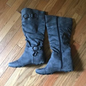 Unr8ed Grey Boots. Size 8.5